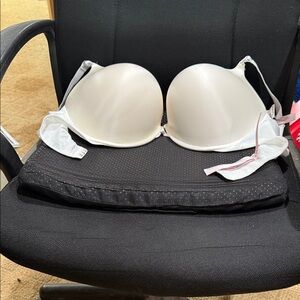 Victoria's Secret White Bra